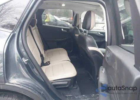 2022 Ford Escape Titanium from USA, damaged, VIN 1FMCU9J97NUB99787